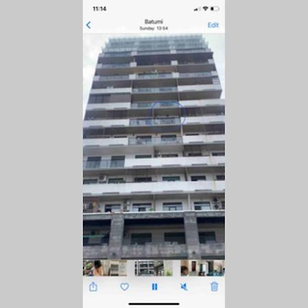 Geverse Apartment Батуми Екстериор снимка