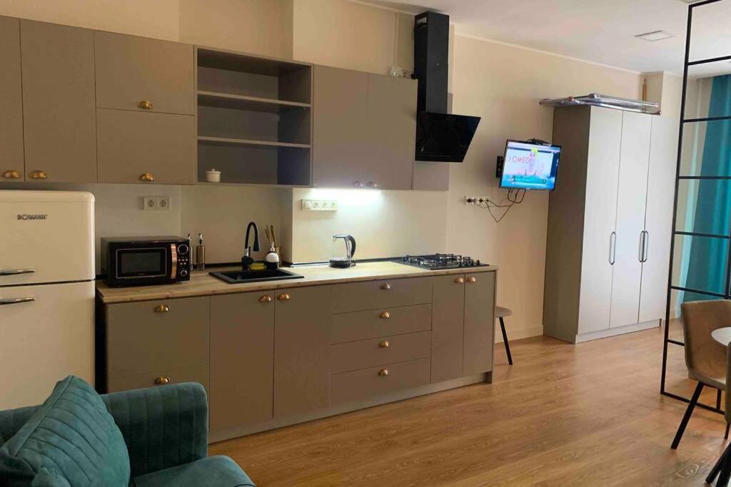 Geverse Apartment Батуми Екстериор снимка