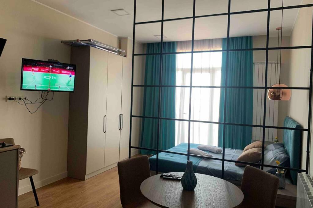 Geverse Apartment Батуми Екстериор снимка
