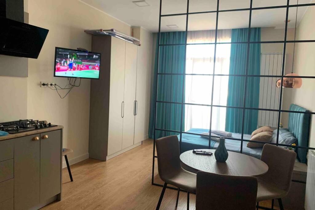 Geverse Apartment Батуми Екстериор снимка